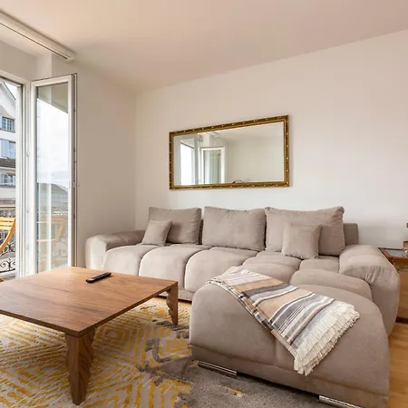 Kaya Zurich Apartment 4A - Downtown 2Br Apt With Balcony Exterior photo