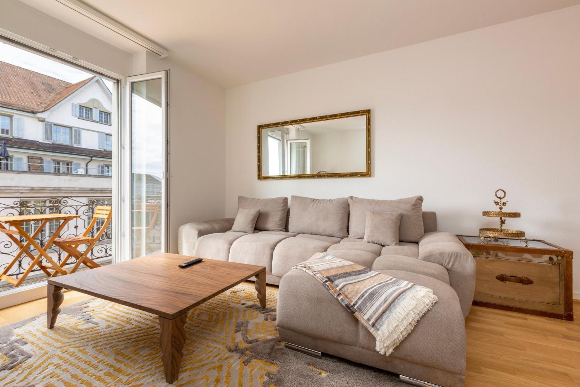 Kaya 4a - Downtown 2br With Balcony Appartement *
